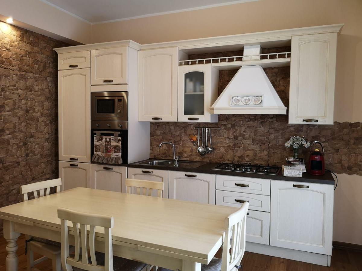 La Casa Della Sposa Apartment Трани Екстериор снимка